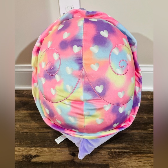 Valentines Day Squishmallow Swerl - Picture 4 of 4